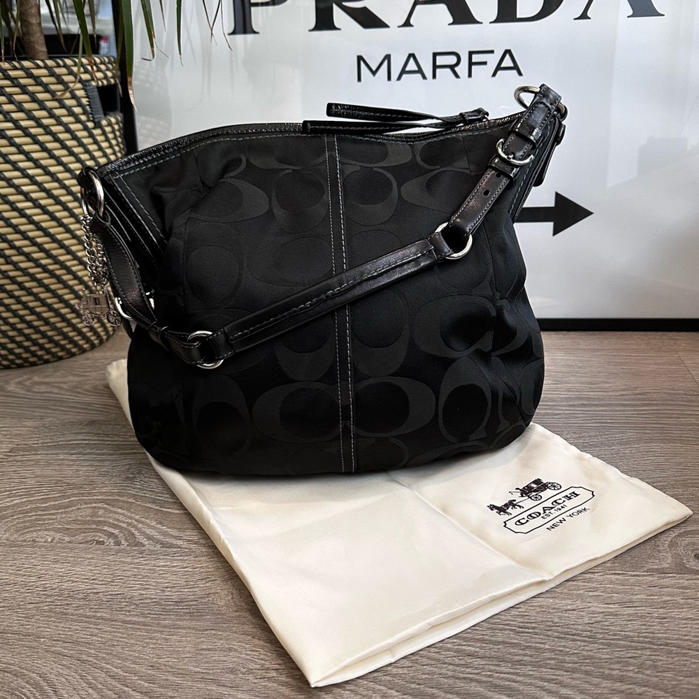 [PZ031] COACH SIGNATURE LARGE HOBO SHOULDER BACK IN BLACK